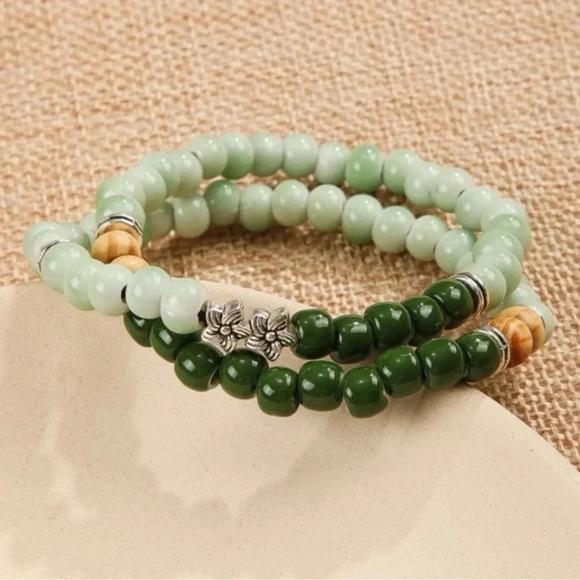 1 LEFT! Flower Beaded Porcelain Bracelet - Picture 1 of 4